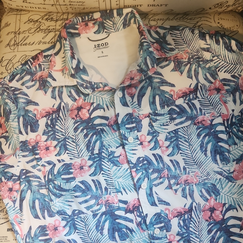 Izod Blue & Pink Tropical Print Button-Up Shirt
